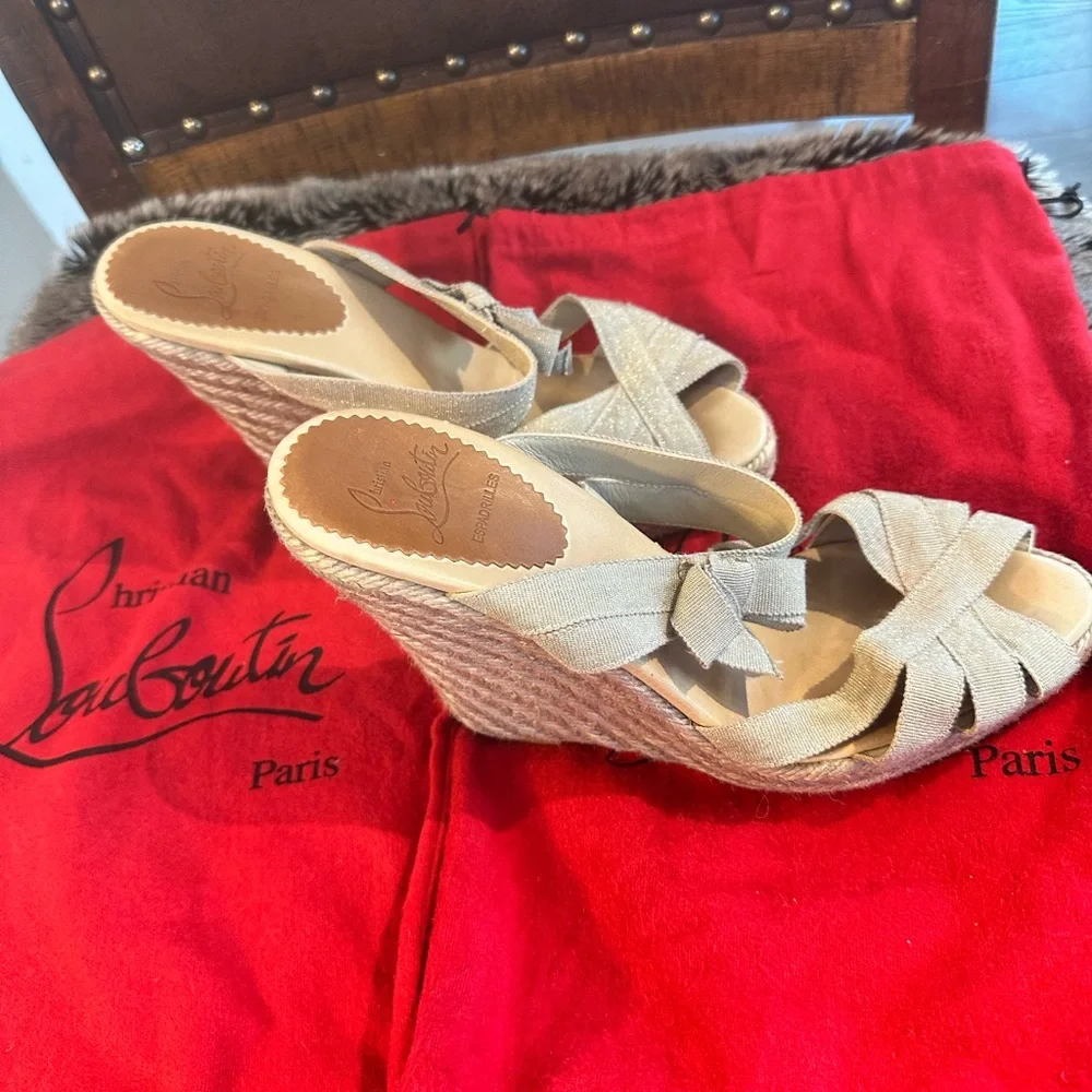 Christian Louboutin Gold Metallic Canvas Delfin 120 Espadrille Wedges Shoes, 38 - Picture 5 of 11